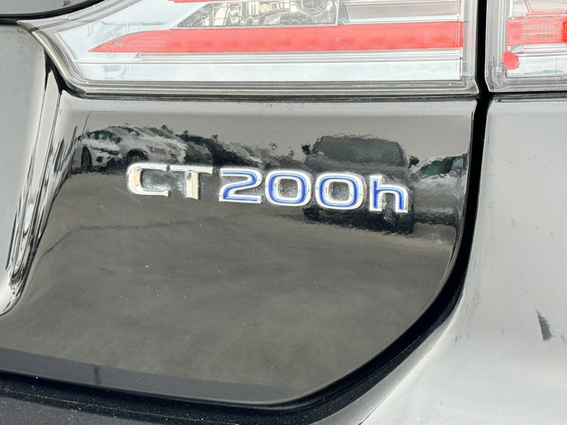 2016 Lexus CT 200h HybridImage 13