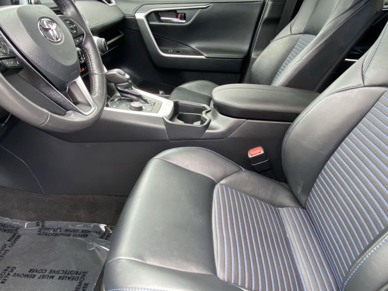 2021 Toyota RAV4 XSEImage 18
