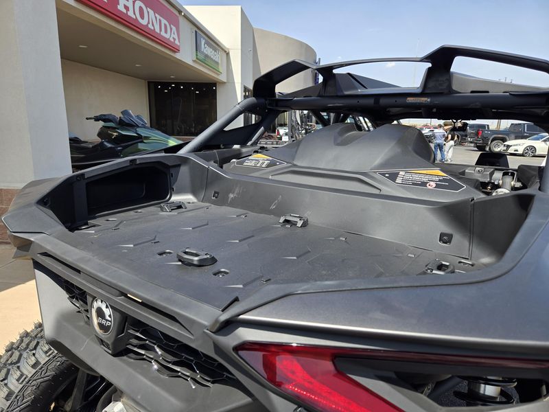2025 Can-Am MAVERICK R MAX X RS 999T DCT TRIPLE BLACK Image 25