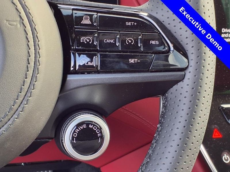 New 2025 Maserati Grecale Image 21