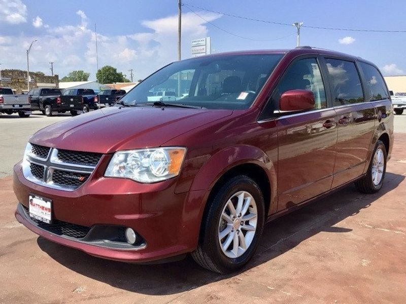 2019 Dodge Grand Caravan SXTImage 1