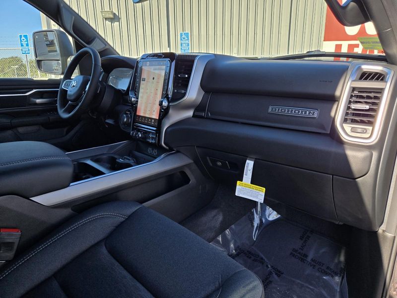 2025 Ram 1500 Big Horn photo 26