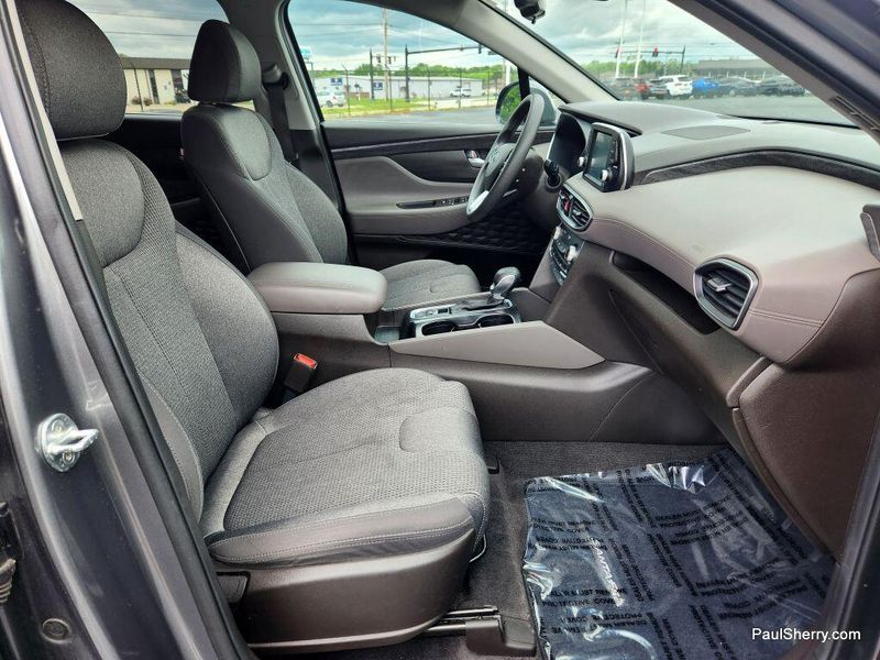 Used 2019 Hyundai Santa Fe SELImage 25