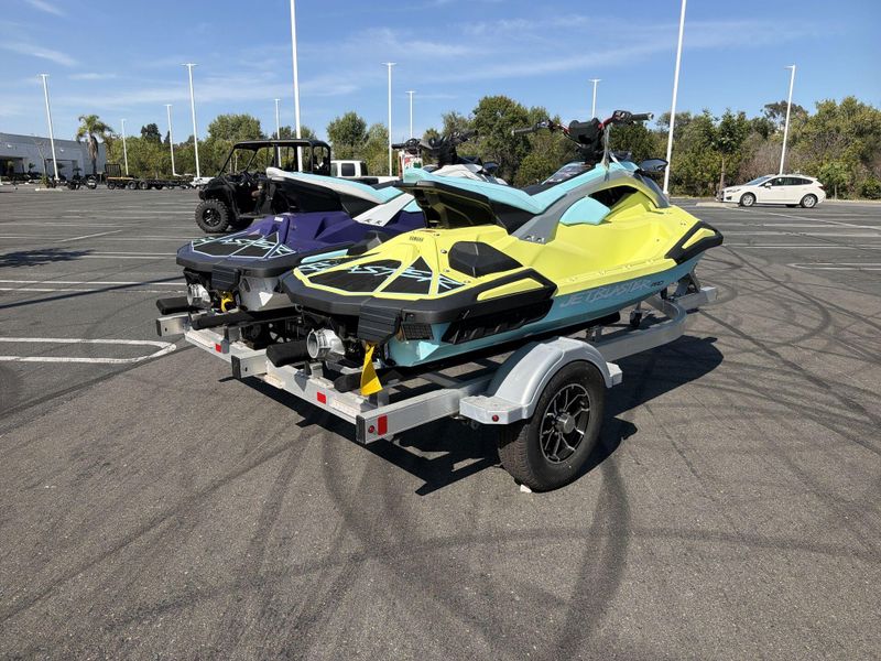 New 2023 Sea-Doo MOVE II AL Image 17
