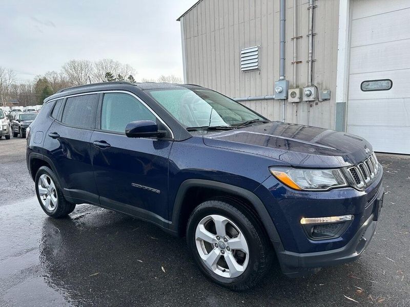 2018 Jeep Compass LatitudeImage 1