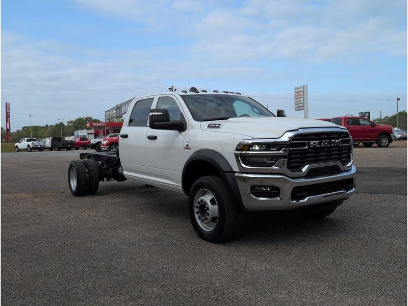 New 2026 RAM 5500 Tradesman Chassis Crew Cab 4x4 84