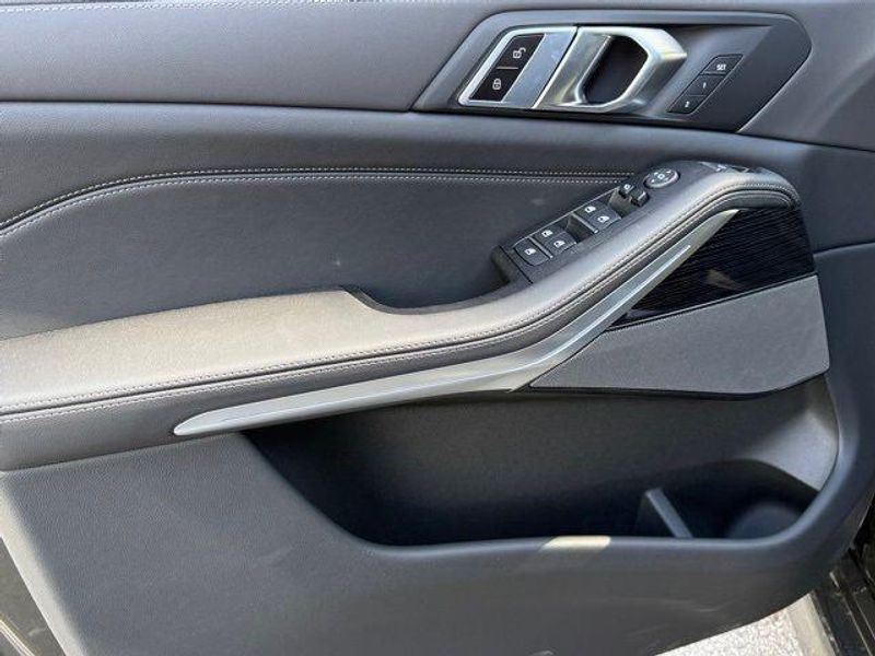 New 2026 BMW X5 sDrive40iImage 15
