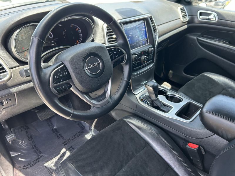 Used 2018 Jeep Grand Cherokee AltitudeImage 16