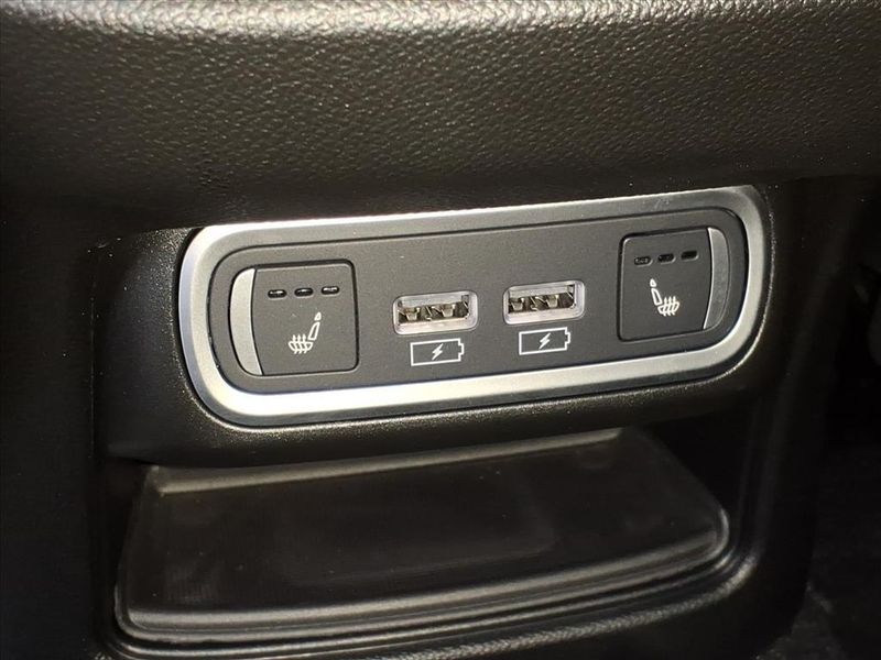 New 2025 Alfa Romeo Stelvio IntensaImage 23