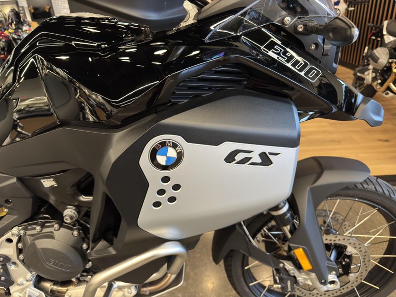 2025 BMW F 900 GS Adventure - BLACK STORM METALLIC