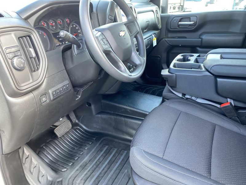 2024 Chevrolet Silverado 3500HD CC Work Truck in a Summit White exterior color and Jet Blackinterior. BEACH BLVD OF CARS beachblvdofcars.com 