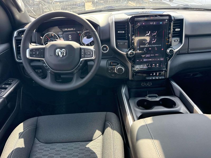 New 2026 RAM 1500 Big Horn Crew Cab 4x4 5'7' Box