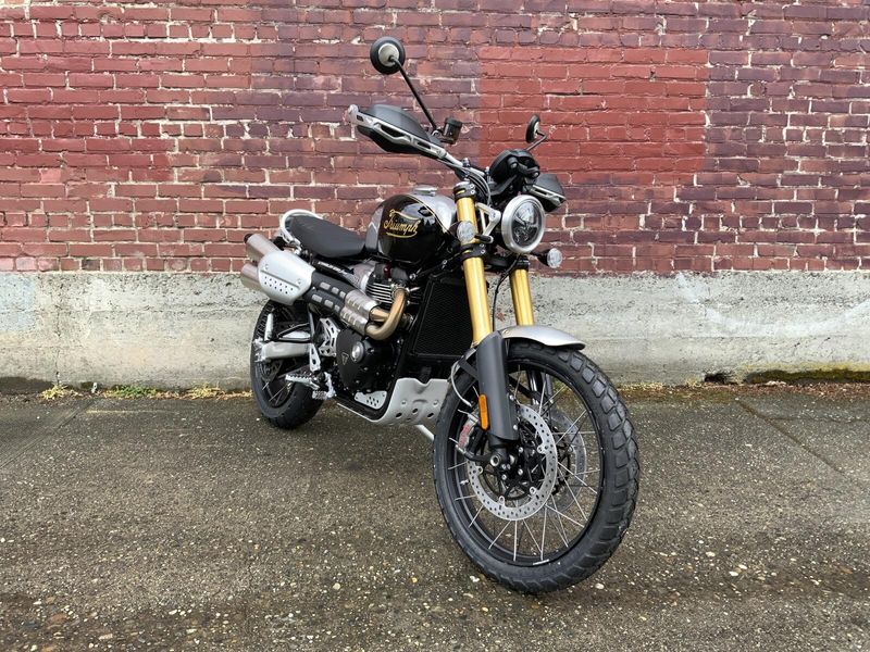 2025 Triumph Scrambler 1200 XE