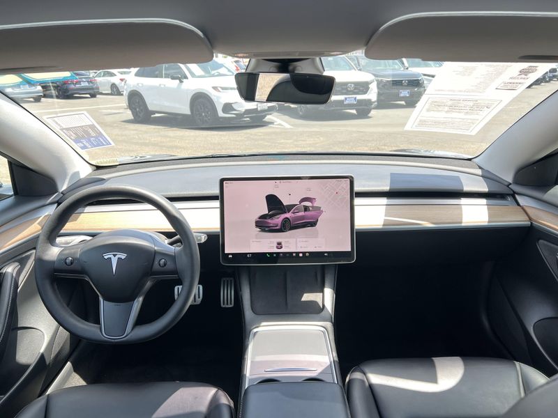 Used 2023 Tesla Model 3 PerformanceImage 18