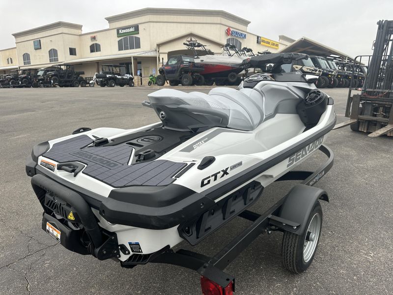 2025 SEADOO GTX LIMITED 325 WITH SOUND SYSTEM IDF WHITE PEARL Image 2