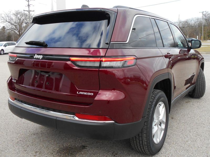 2025 Jeep Grand Cherokee Image 27