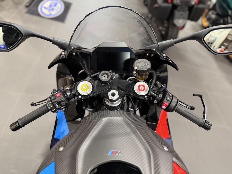 2026 BMW M 1000 RRImage 2