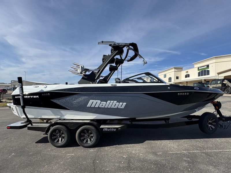 2025 MALIBU WAKESETTER 23 LSV Image 5