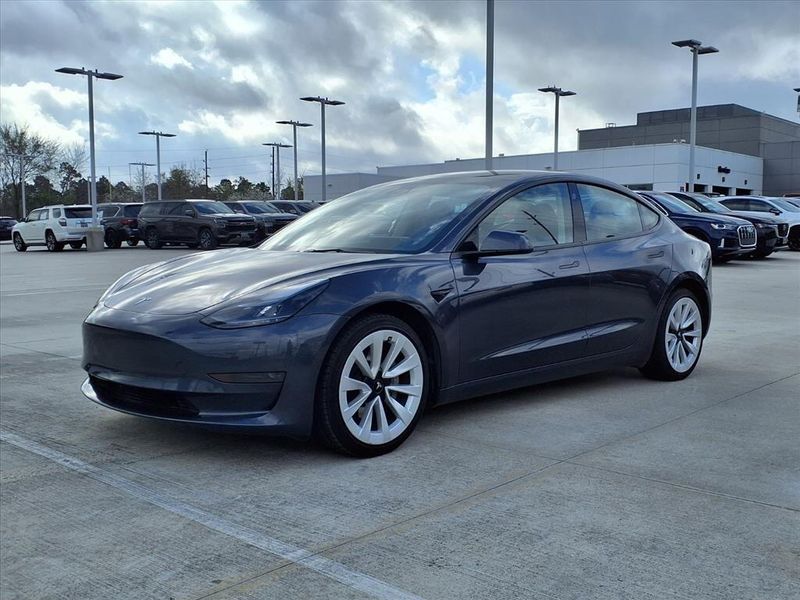 Used 2023 Tesla Model 3 BaseImage 2