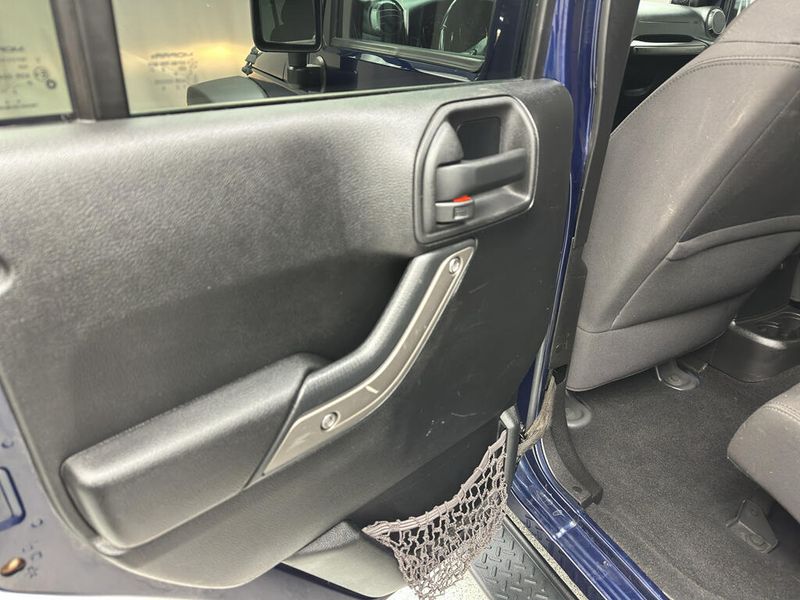 Used 2013 Jeep Wrangler Unlimited SportImage 14