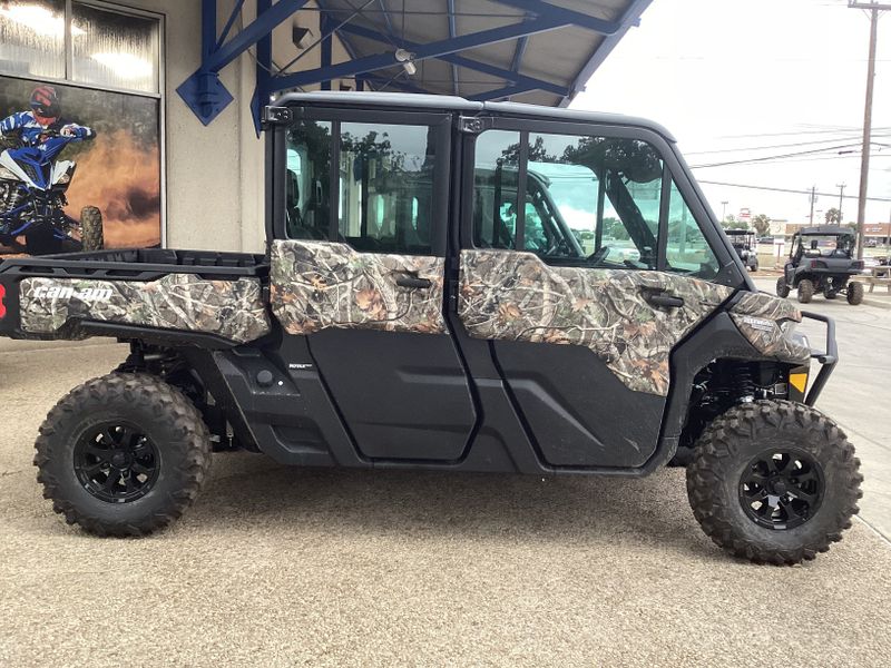 2024 Can-Am DEFENDER MAX LIMITED HD10 WILDLAND CAMOImage 4