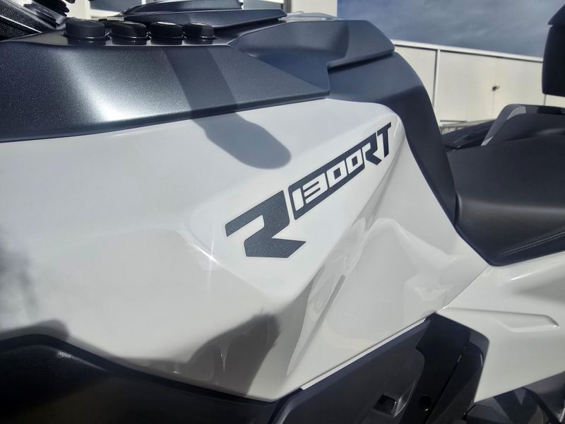 New 2026 BMW R1300RT Image 13