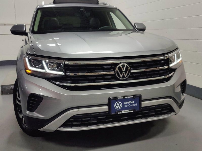 2023 Volkswagen Atlas 3.6L V6 SEL AWD w/Sunroof & NavImage 2