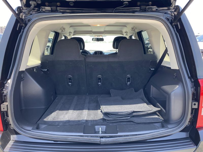 Used 2016 Jeep Patriot SportImage 12