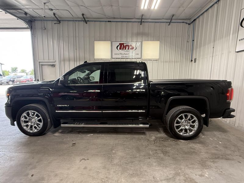 Used 2018 GMC Sierra 1500 DenaliImage 11