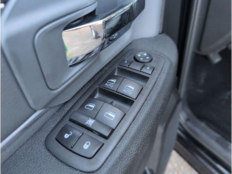 2023 RAM 1500 Classic SLTImage 13