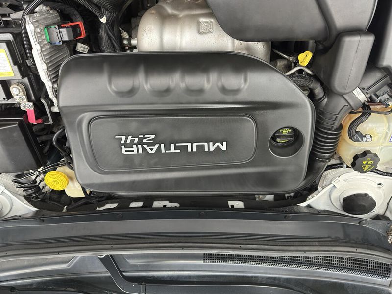 Used 2015 Jeep Cherokee LatitudeImage 18