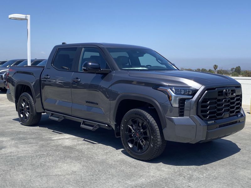 2025 Toyota Tundra LimitedImage 2