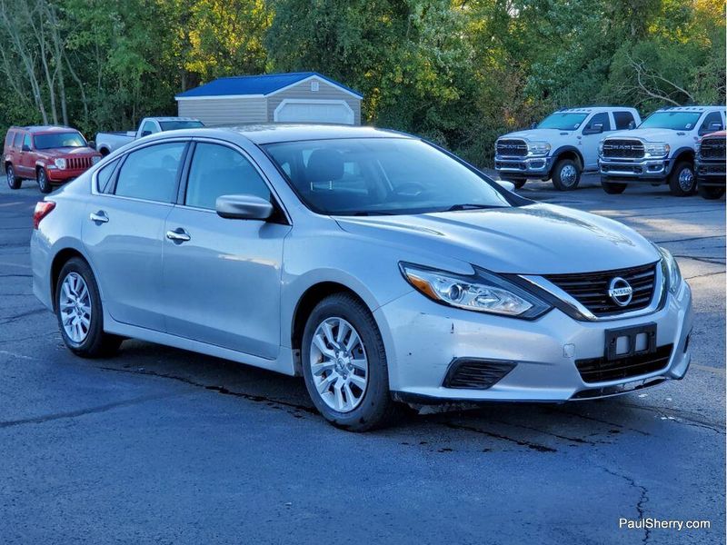 2016 Nissan Altima 2.5 SImage 14