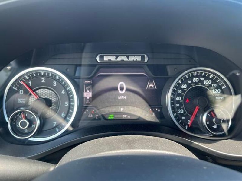 2025 RAM 1500 Big Horn Crew Cab 4x4 5'7' Box