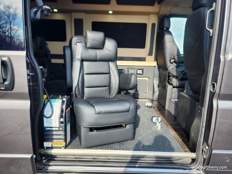 New 2024 RAM Promaster 2500 Slt+ Window Van High Roof 159' Wb