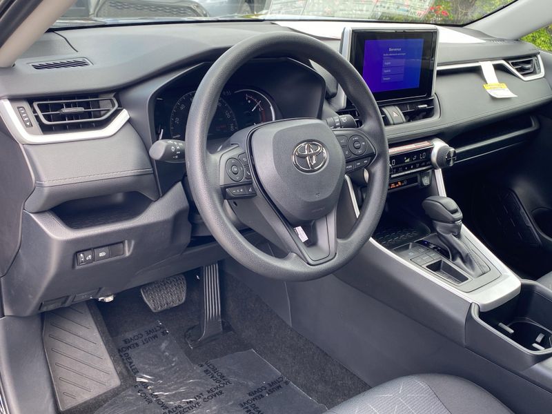 2025 Toyota RAV4 Image 13