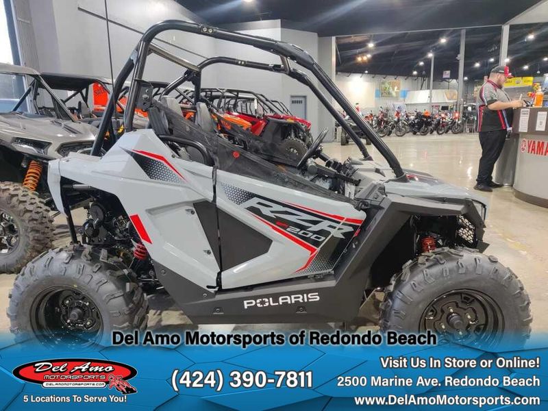 2024 Polaris RZR 200 EFIImage 1