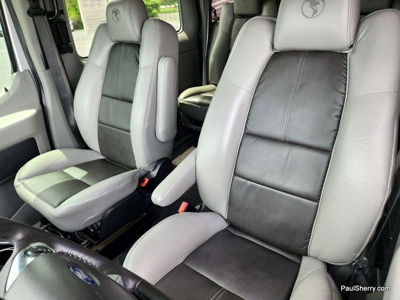 2018 Ford Transit-250 Image 22