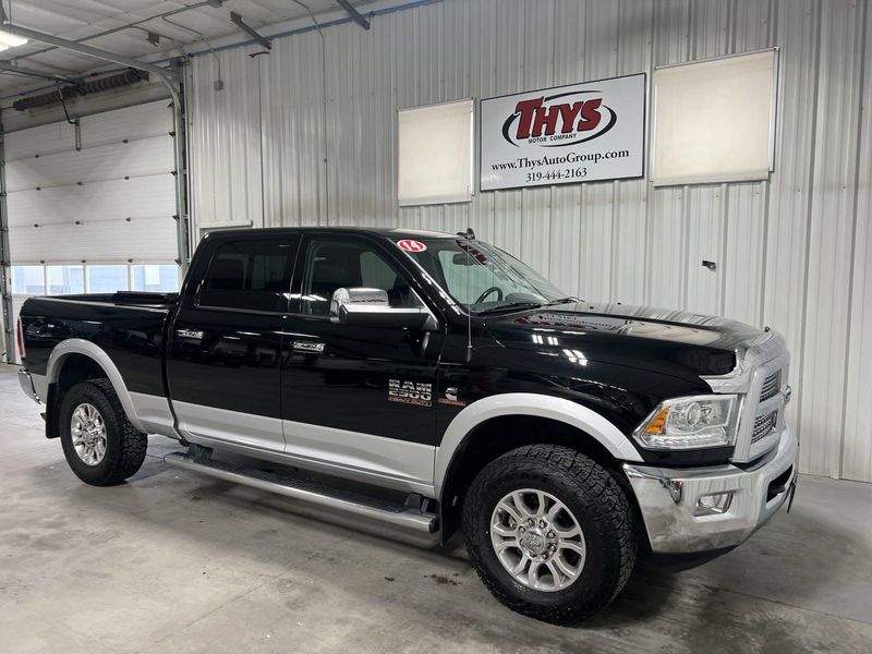 2014 RAM 2500 LaramieImage 3