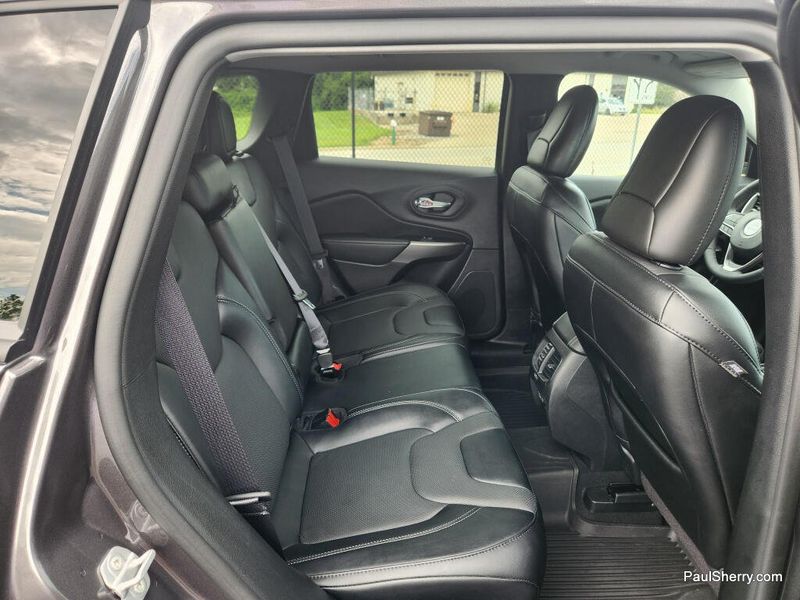 Used 2022 Jeep Cherokee Latitude Lux