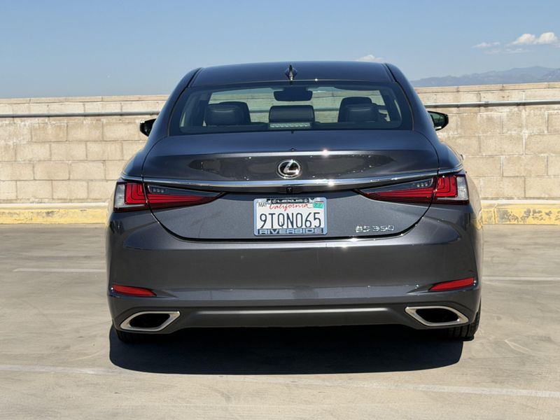 Used 2025 Lexus ES 350Image 9