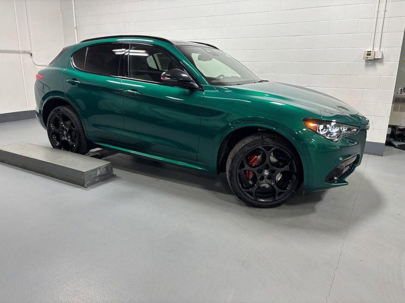 2025 Alfa Romeo Stelvio Tributo Italiano AwdImage 7