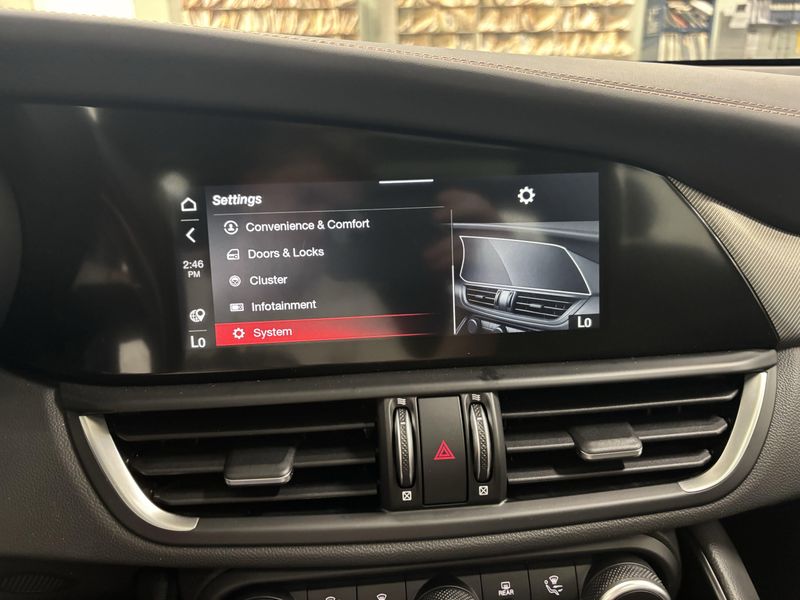 New 2025 Alfa Romeo Giulia Intensa AwdImage 22