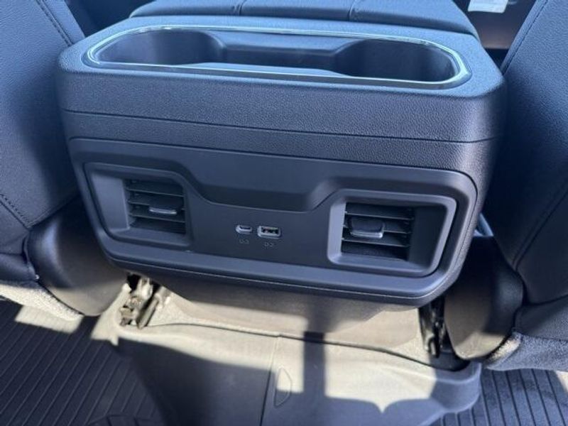 2025 Chevrolet Silverado 1500 RST photo 17