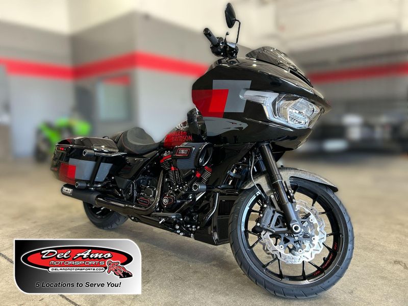 Used 2025 Harley-Davidson ROAD GILDE CVO ST Image 1