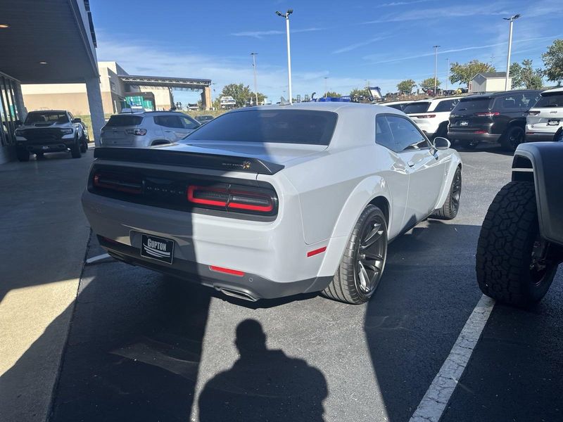 2021 Dodge Challenger R/T Scat Pack WidebodyImage 7