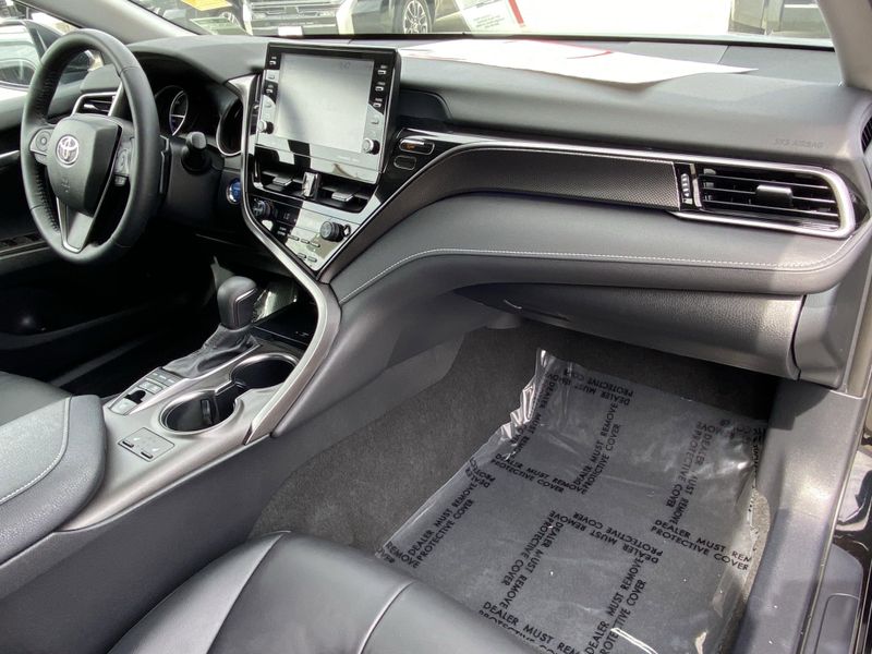2023 Toyota Camry XSEImage 11
