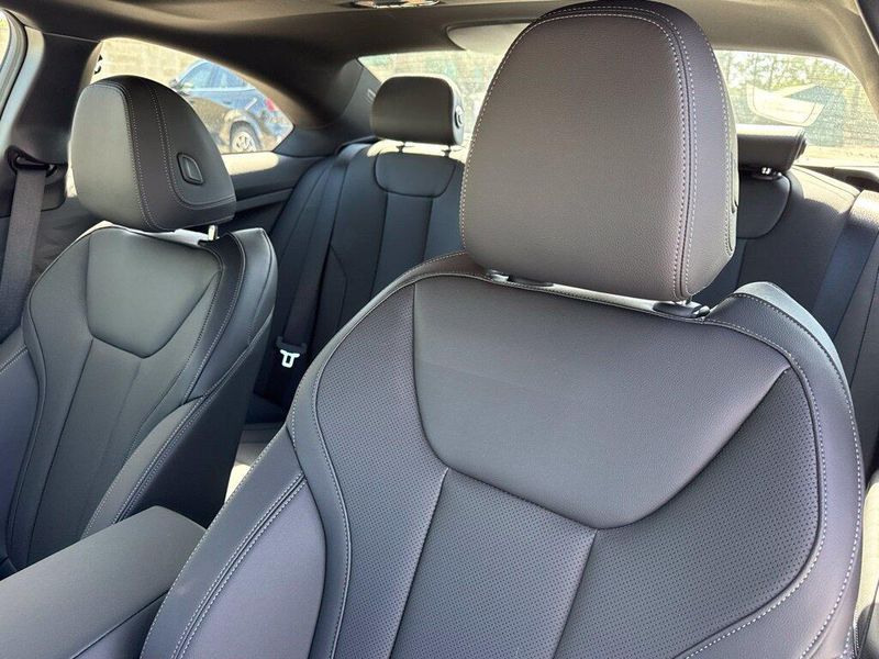 New 2026 BMW 2 Series 230i xDriveImage 18