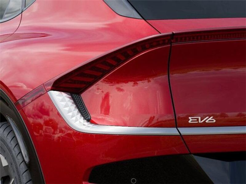 2025 Kia EV6 LightImage 11