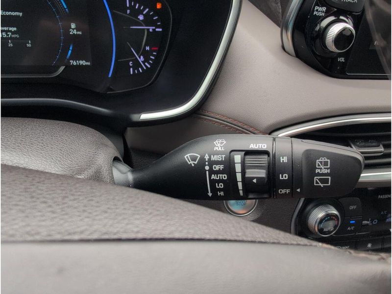 Used 2020 Hyundai Santa Fe LimitedImage 23